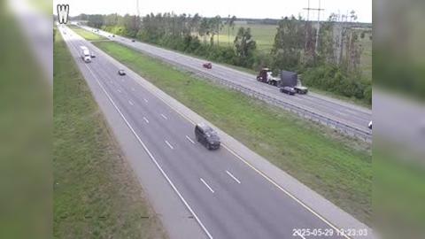 Traffic Cam Hillsborough: I-75 235.4 NB Player