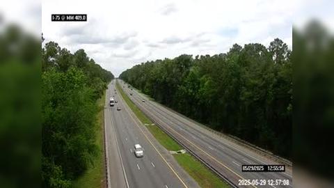 Traffic Cam Mikesville: I-75 @ MM 409.0 Player