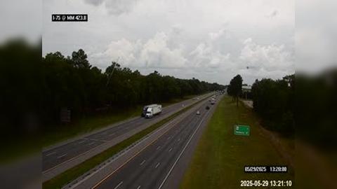 Traffic Cam Bass: I-75 @ MM 423.8 Player