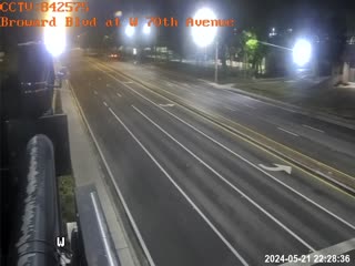 Traffic Cam Broward Blvd and NW 70th Ave Player