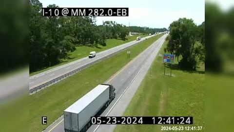 Traffic Cam Rixford: I-10 W of US-129 Player