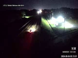 Traffic Cam I-75 @ MM 424.9 / CR-241 / SW Sisters Welcome Rd Player