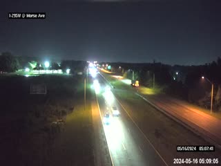 Traffic Cam I-295 W at Morse Rd Player