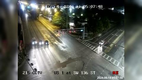 Traffic Cam Kendall: US-1 at Southwest 136th Street Player