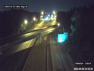 Traffic Cam I-295 W N of US-1 / New Kings Rd Player