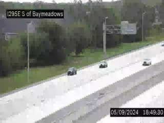 Traffic Cam I-295 E S of Baymeadows Rd Player