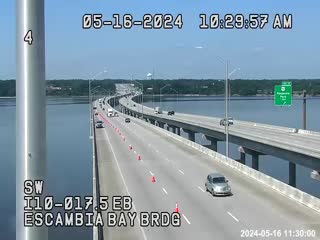 Traffic Cam I-10-MM 017.5EB-Escambia Bay Brdg Player