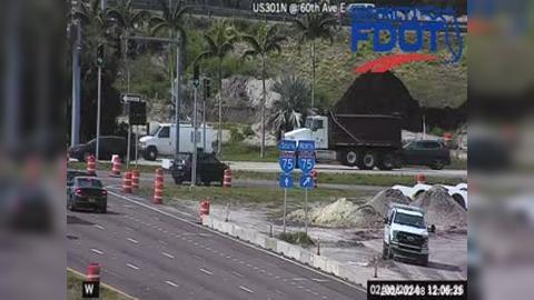 Traffic Cam Fullers Earth: MA US301 @ 60th Ave E 3204/425 Player