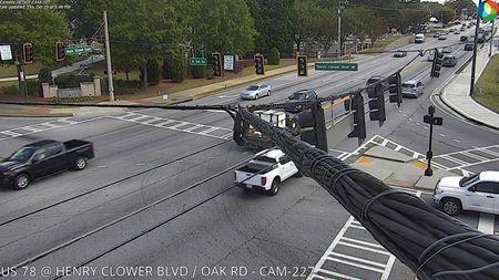 Traffic Cam Snellville: GWIN-CAM-227--1 Player