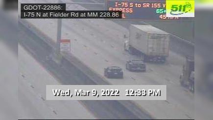 Traffic Cam I-75 NB 1 mile South of Mt Zion Blvd Player