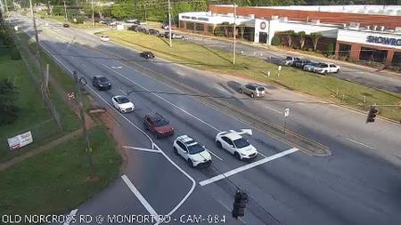 Traffic Cam Lawrenceville: 112113--2 Player