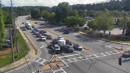 Traffic Cam Snellville: 112189--2 Player