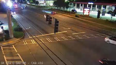 Traffic Cam Snellville: 115220--2 Player