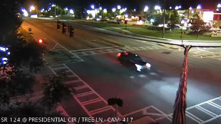 Traffic Cam Snellville: 115221--2 Player