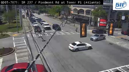 Traffic Cam Buckhead: 105912--2 Player