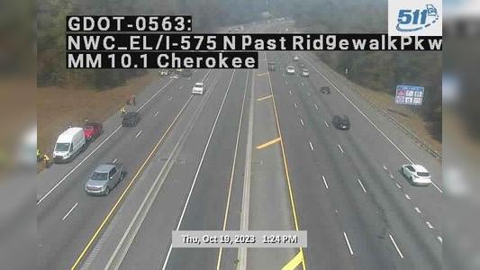 Traffic Cam Woodstock: GDOT-CAM-563--1 Player