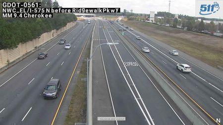 Traffic Cam Woodstock: GDOT-CAM-561--1 Player