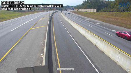 Traffic Cam Woodstock: GDOT-CAM-562--1 Player