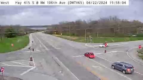 Traffic Cam Andrews: DM - IA-415 @ NW 106th Ave (65) Player