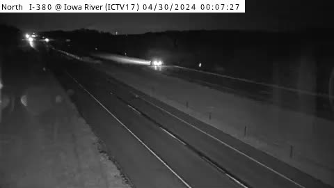 IC - I-380 @ Iowa River (17) Traffic Camera