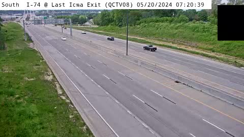 Traffic Cam QC - I-74 @ Last Iowa Exit (08) Player