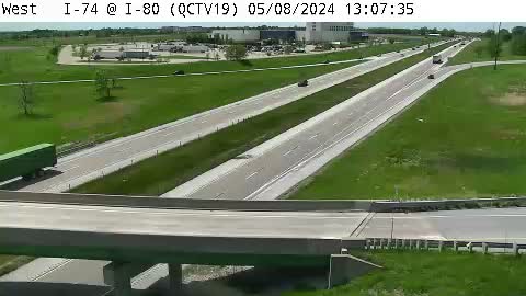 QC - I-74 @ I-80 (19) Traffic Camera