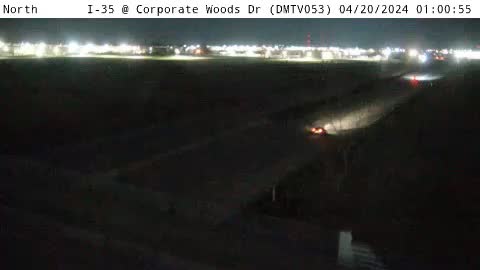 DM - I-35 @ Corporate Woods (53) Traffic Camera