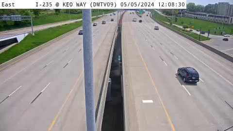 DM - I-235 @ Keo Way (09) Traffic Camera