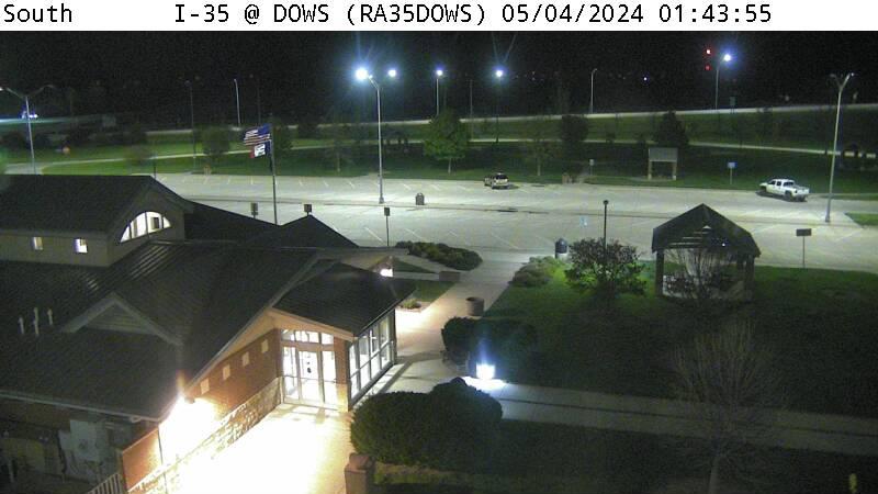 Dows: Rest Area: I-35 NB/SB MM 159 near - Car Parking Traffic Camera
