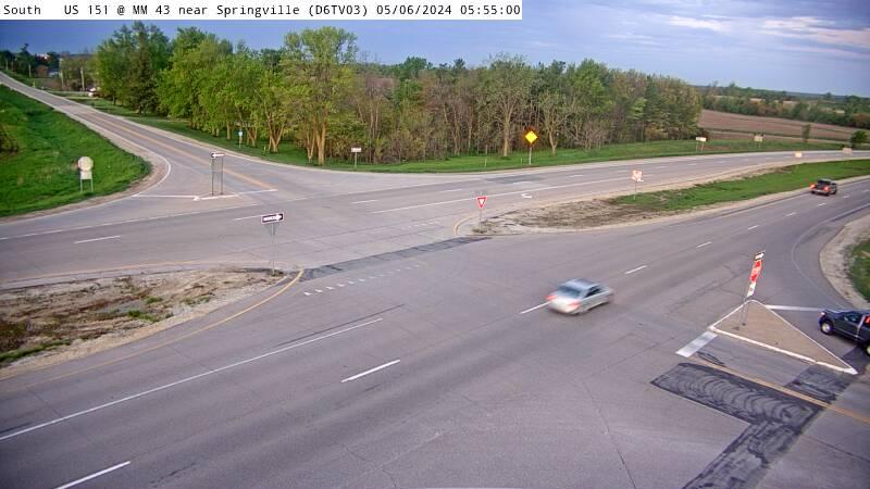 Springville: D6 - US 151 @ MM 43.5 near - W ICWS (03) Traffic Camera