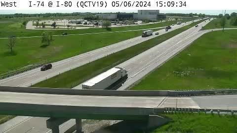 Davenport: QC - I-74 @ I-80 (19) Traffic Camera