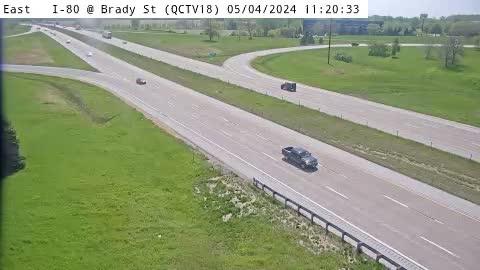 Davenport: QC - I-80 @ Brady (18) Traffic Camera