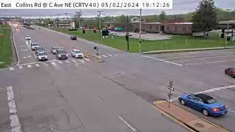 Traffic Cam Cedar Rapids: CR - Collins Rd @ C Ave NE (40) Player