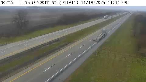 Ellsworth: D1 - I-35 @ 300th St (11) Traffic Camera