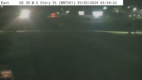 Traffic Cam Luther: BN - US 30 @ Story St (01) Player