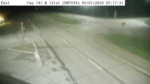 Traffic Cam Andrews: DM - IA 141 @ NW 121st St - ICWS (94) Player