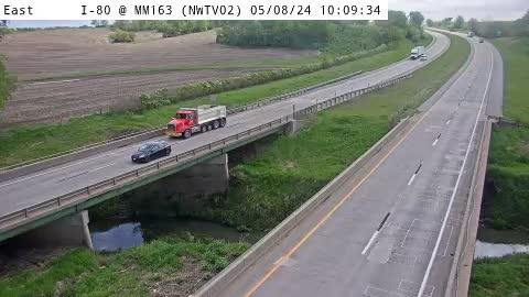 Traffic Cam Lambs Grove: NW - I-80 @ Newton OH (02) Player