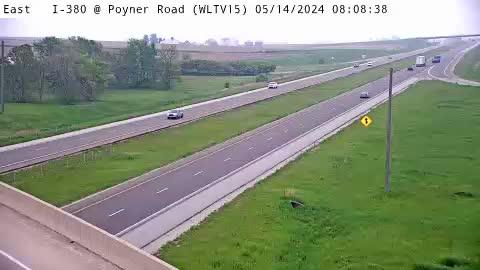 Gilbertville: WL - I-380 @ Poyner Road (15) Traffic Camera