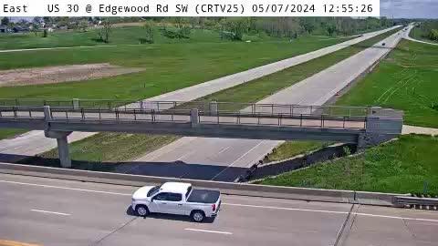 Cedar Rapids: CR - US 30 @ Edgewood Rd SW (25) Traffic Camera