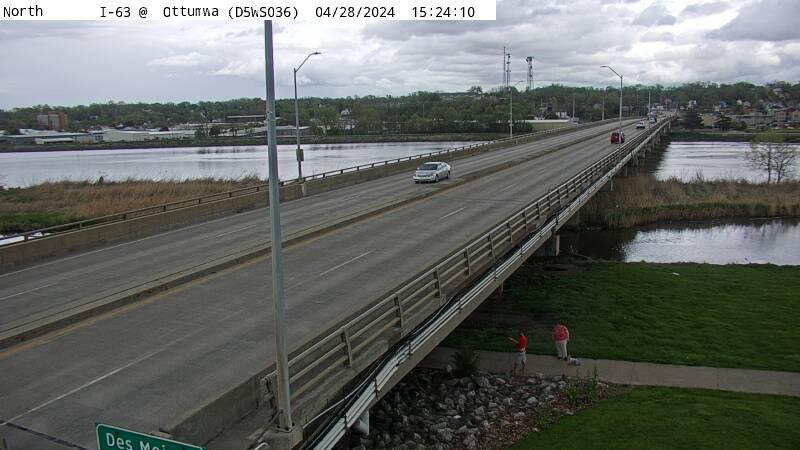 Traffic Cam Ottumwa: R36: Des Moines River Bridge Player