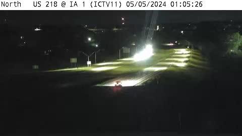 Traffic Cam Iowa City: IC - US 218 @ IA 1 (11) Player