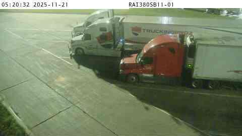 Traffic Cam Cedar Rapids: RA380SB11-01-EXIT Player