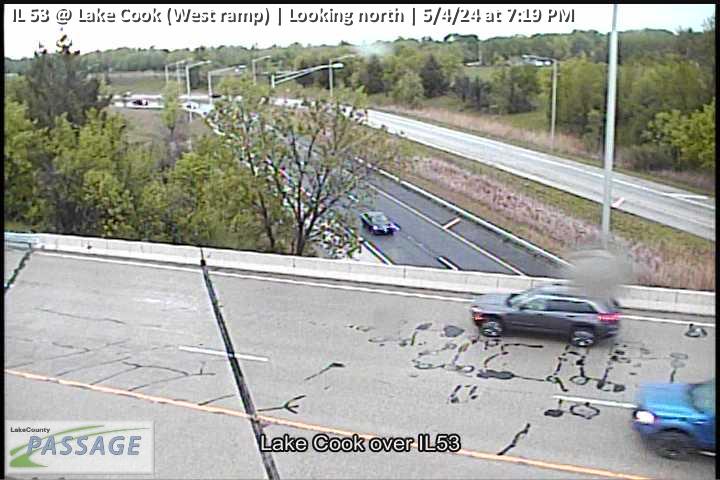 Traffic Cam IL 53 at Lake Cook (West ramp) - N Player