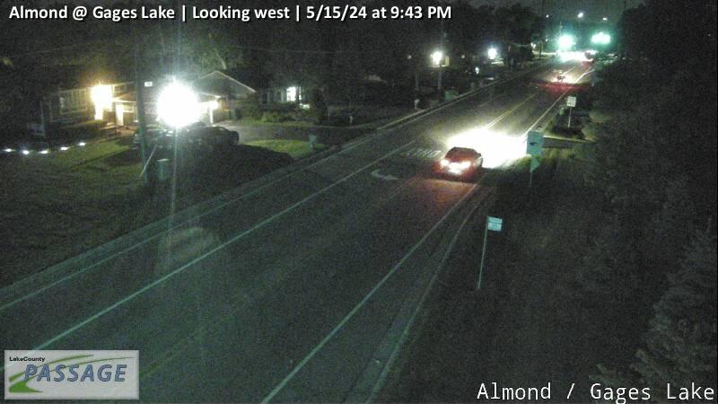 Traffic Cam Almond at Gages Lake - W Player