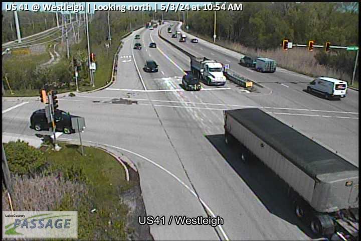 Traffic Cam US 41 at Westleigh - N Player