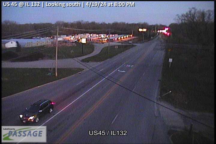 Traffic Cam US 45 at IL 132 - S Player