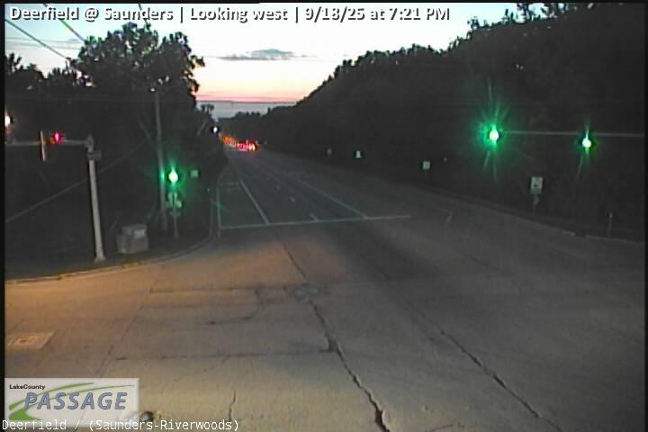 Traffic Cam Deerfield at Saunders - W Player