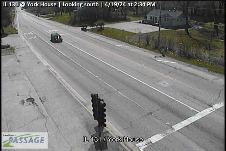 Traffic Cam IL 131 at York House - S Player