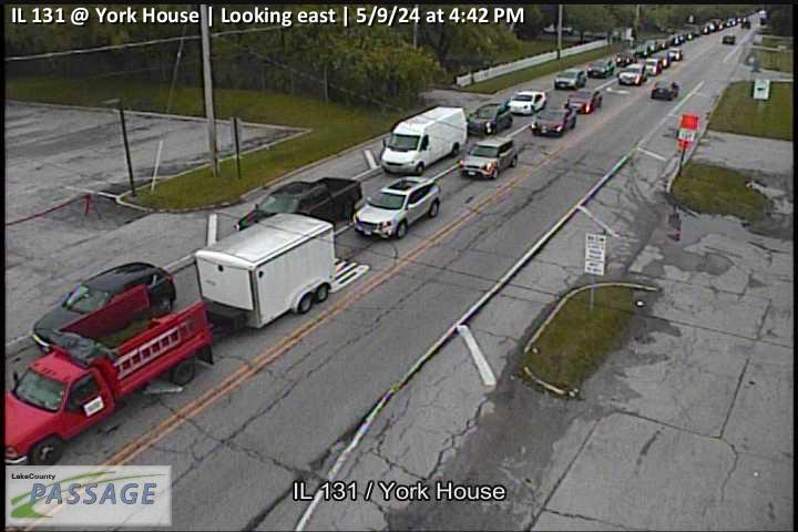 Traffic Cam IL 131 at York House - E Player