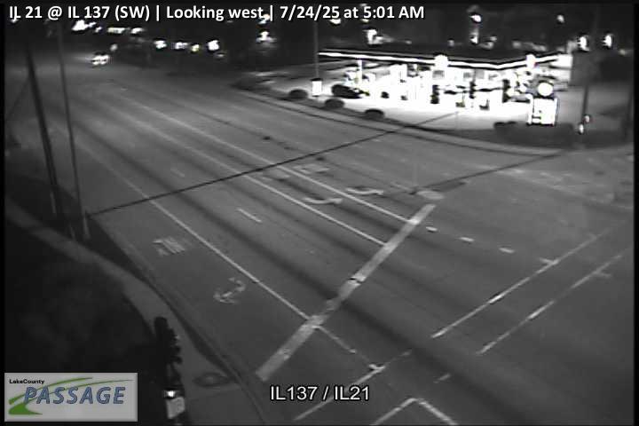 Traffic Cam IL 21 at IL 137 (SW) - W Player